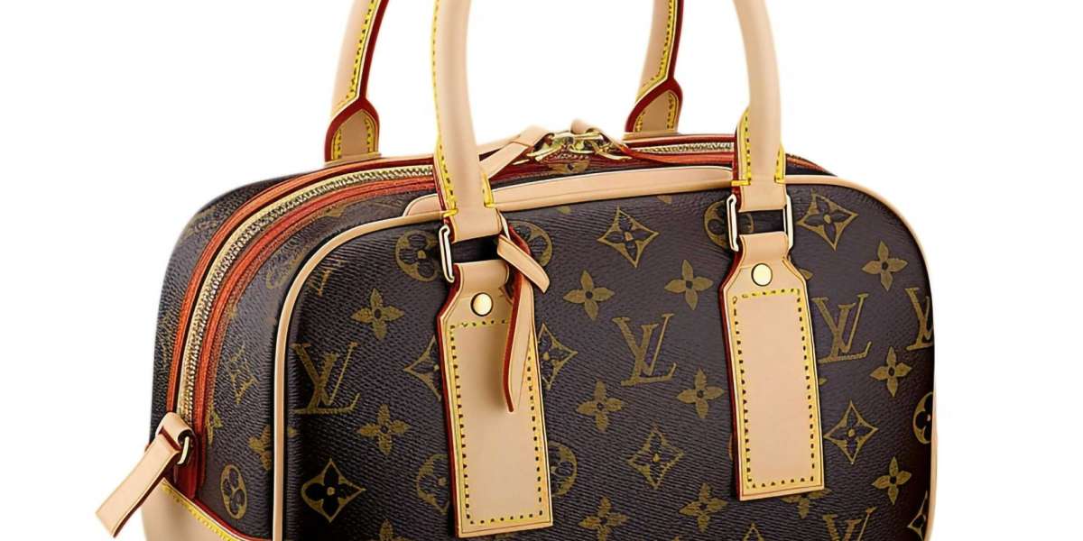 Discover Luxury for Less at the Louis Vuitton Outlet: An Unforgettable Shopping Experience