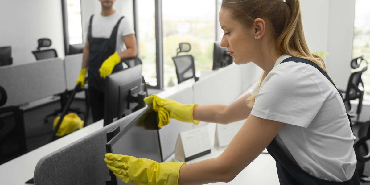 Commercial Cleaning Services in Calgary: Your Guide to Spotless Workspaces